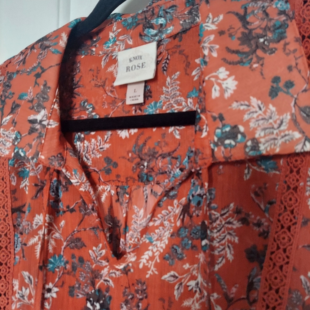 KNOX ROSE BLOUSE. LARGE - Picture 2 of 12